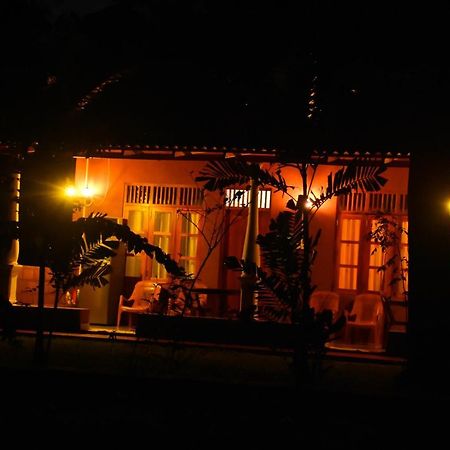 Leesa Villa Safari Resort 우다왈라웨 외부 사진