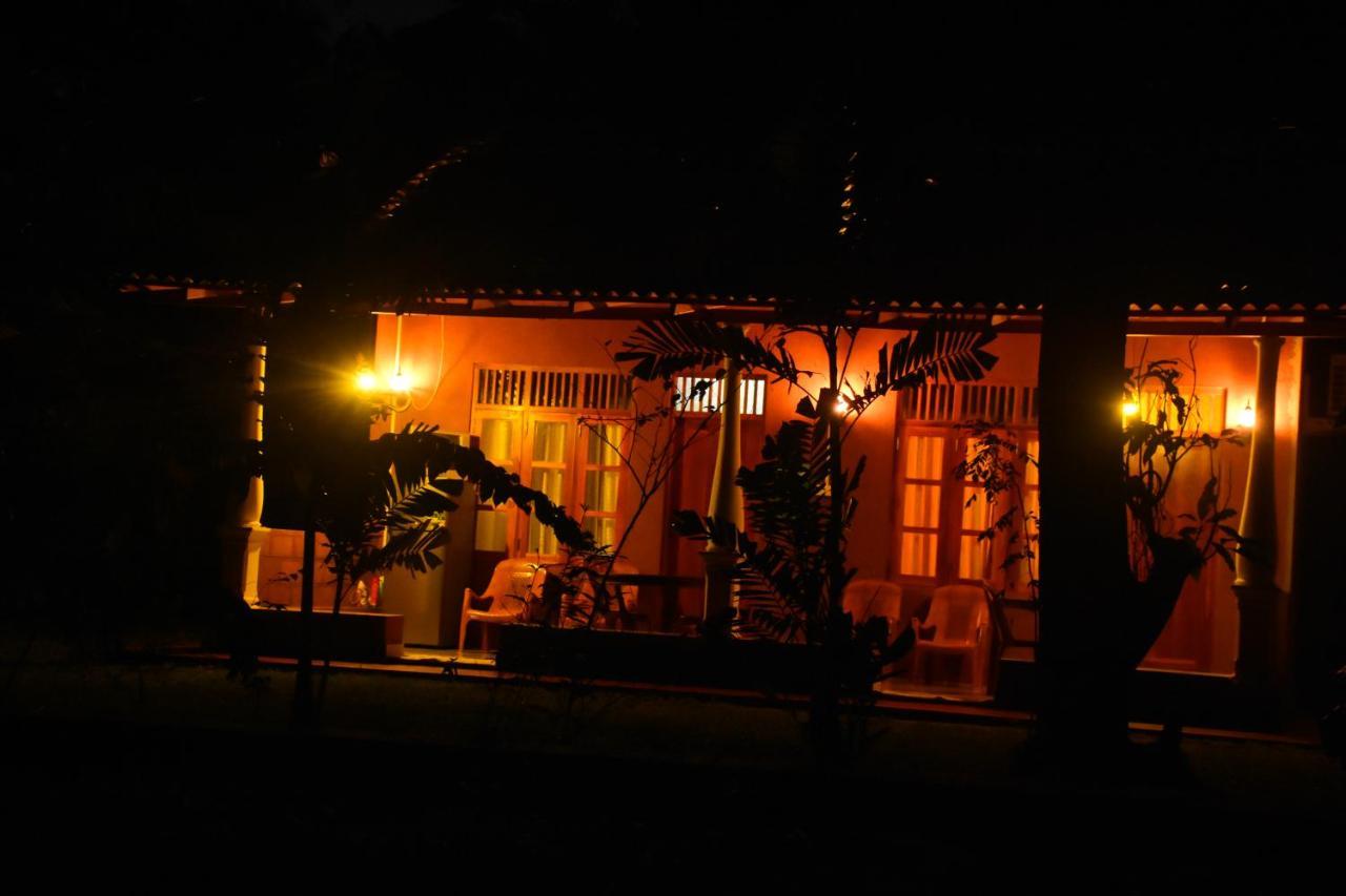 Leesa Villa Safari Resort 우다왈라웨 외부 사진