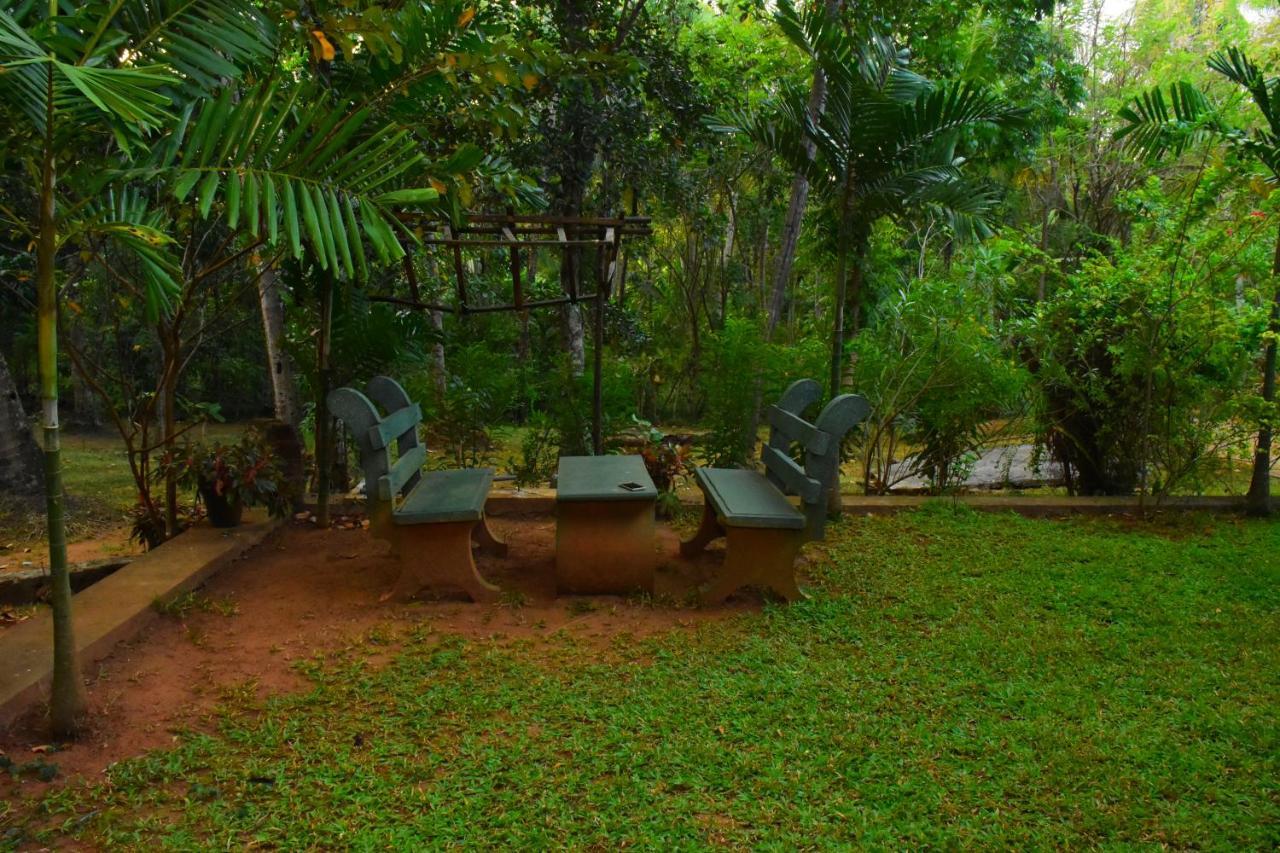 Leesa Villa Safari Resort 우다왈라웨 외부 사진